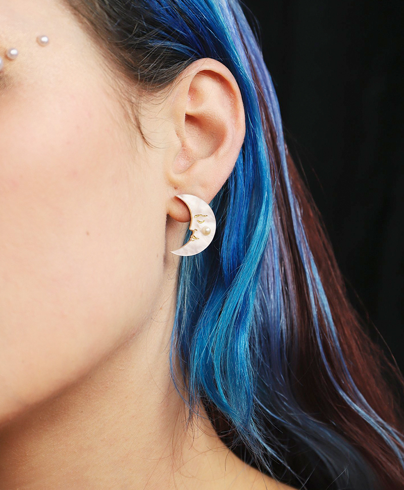 Серьги Moon Studs