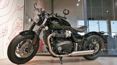 TRIUMPH BONNEVILLE BOBBER 2025