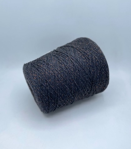 Filatix (пр.Италия),art-Caramello 300м/100гр, 80% Меринос, 15%Полиамид, 5%Люрекс ,цвет-Темный графит+медный люрекс.арт.30733