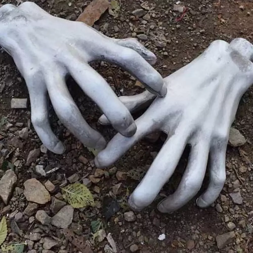 Ужасы бутафория руки Зомби