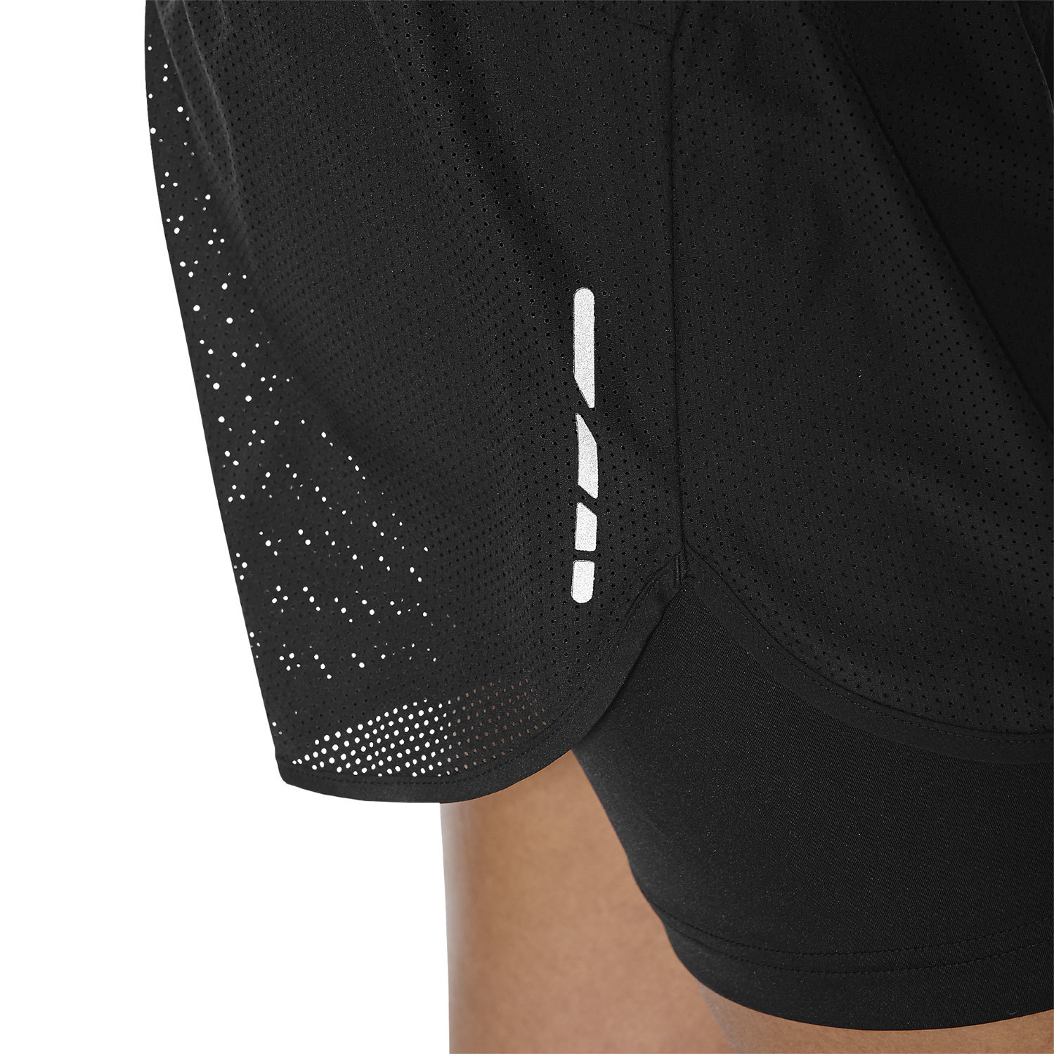 Беговые шорты женские Asics 2 In 1 3.5 in Short черные - 3