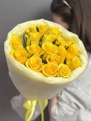 Букет с 19 желтыми розами (Кения 40 см)