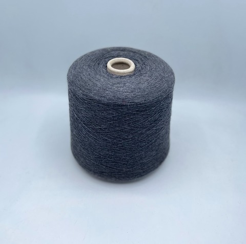 Бобинная пряжа (пр.Италия),1500м/100 гр. 80%шерсть, 20%полиамид, цвет-Серый,арт-31844