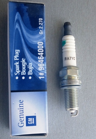 СВЕЧА ЗАЖИГАНИЯ AVEO 1,2 DOHC, GENTRA, COBALT (ТОНКАЯ) GM