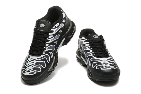 Nike Air Max Plus Drift 'Black/White' 