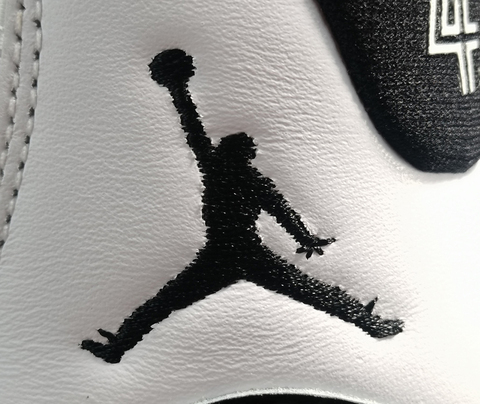 Air Jordan 11 'Concord' 