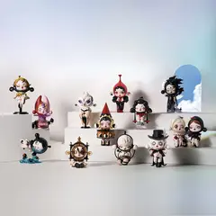 Случайная фигурка POP MART Skullpanda Image Of Reality
