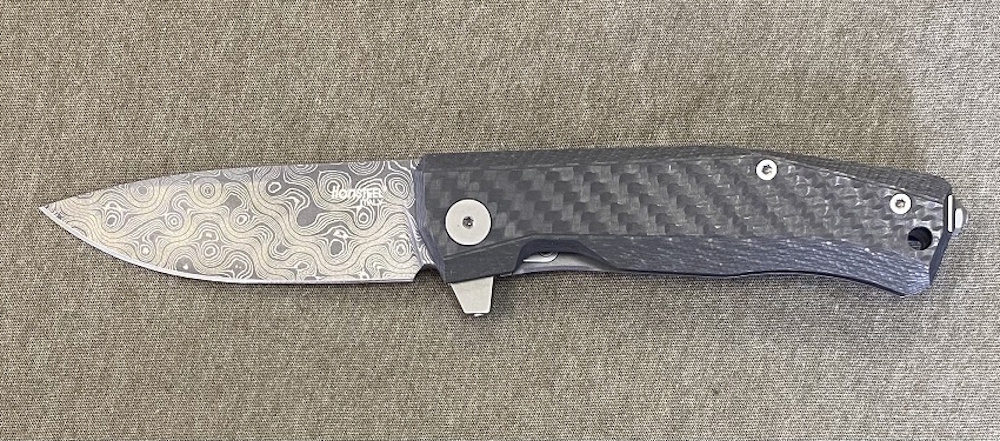 Складной нож LionSteel MT01, сталь дамаск, рукоять карбон