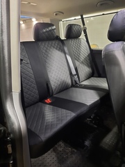 Чехлы на Volkswagen T5 микроавтобус Multivan / Caravelle / Transporter 2009–2015 г.в.