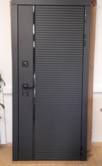 Входная металлическая дверь Лабиринт Пиано Черный кварц 11 Графит софт
