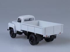 GAZ-52-84 white 1:43 Nash Avtoprom