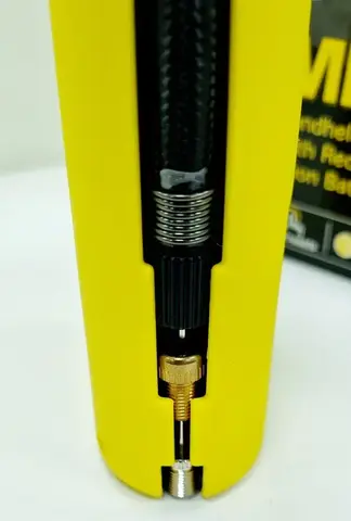 Автомобильный компрессор AirMan Mini Tire Inflator Li-ion портативный на аккумуляторе