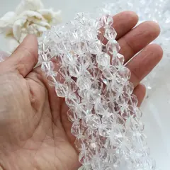 Горный хрусталь, граненые бусины, 10 мм, нить, К019