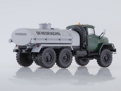 ZIL-131 AC-40 Fuel tanker green-gray 1:43 AutoHistory