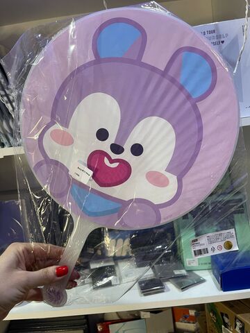 Веер BT21 Mang