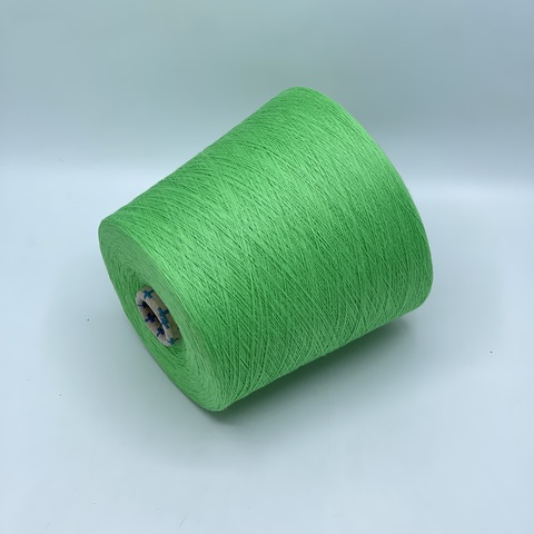 Бобинная пряжа,Cotton combed, 1693м. 100%Хлопок, Светло-зеленый(795), 39026