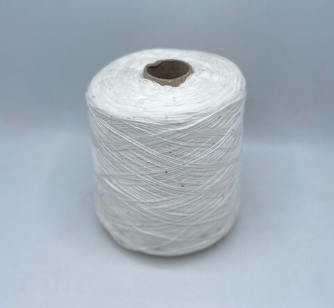 Filati Naturali (пр.Италия),art-Eucalipto, 560м/100гр, 100%Эвкалипт+пайетка , цвет-Молочный+серый голографик, арт-30369