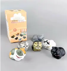 Случайная фигурка Buy Cat in a Paper Bag (+пакет)