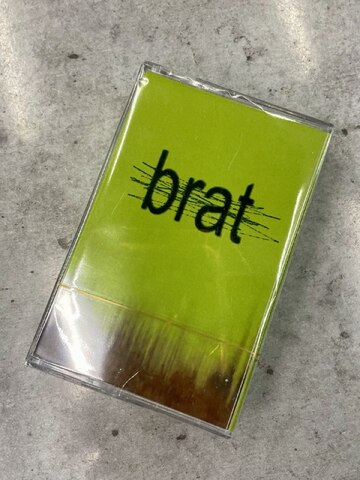 Кассета Charli XCX –— Brat