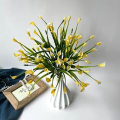Каллы, искусственные цветы, 12 веток, ЖЕЛТЫЕ, более 90 голов, 53 см, 1 букет.