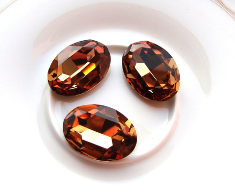 Овал 30*20 мм Светлый Топаз / Light Colorado Topaz. Swarovski 4127