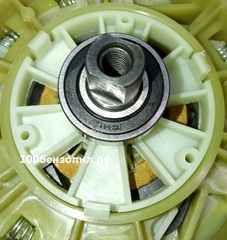 Держатель мотора со шкивом для MAKITA ELM 3320/4620