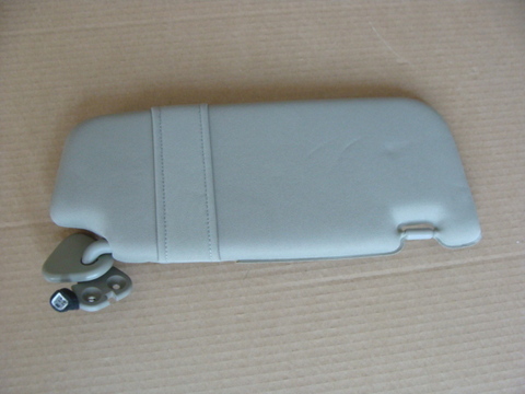 козырек солнцезащитный левый Geely Emgrand  1068001054