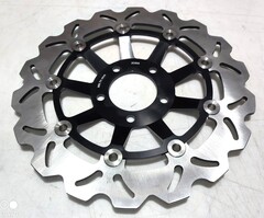 Диск тормозной передний лепестковый на Suzuki GSX 750 1997-2003 / VZ MARAUDER 800 1996-2004