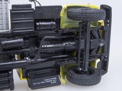 GAZ-33073 Taxi board truck engine ZMZ-513 yellow 1:43 AutoHistory