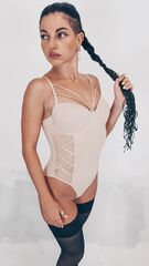 Боди гладкое с легким корректирующим эффектом Mandhari
