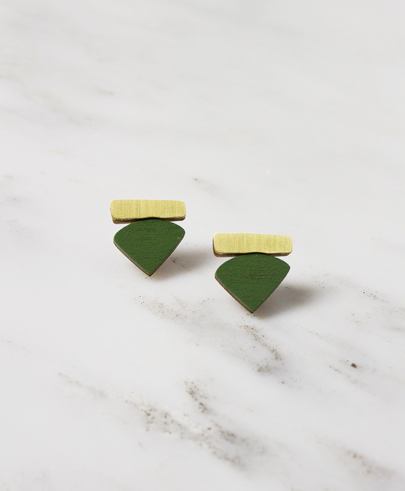 Серьги Fade Studs Fern