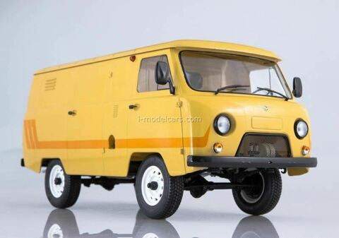 UAZ-3741 van 4x4 1990 Start Scale Models (SSM) 1:18