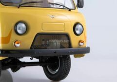 UAZ-3741 van 4x4 1990 Start Scale Models (SSM) 1:18
