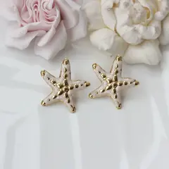 Серьги пусеты Морские звёзды с эмалью, кремовый, 28*26 мм, сталь, позолота, СГ046