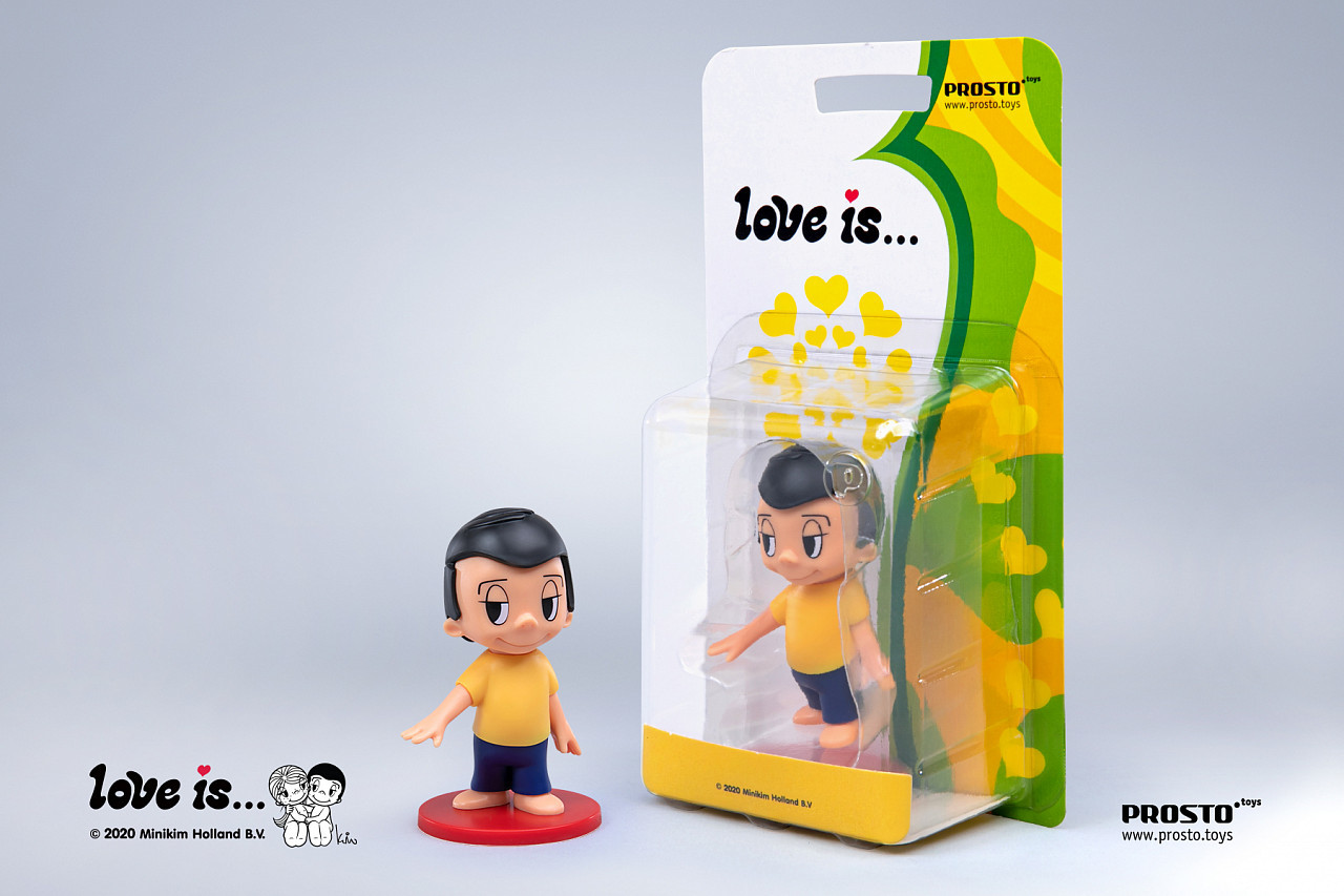 Love is ... фигурка