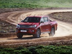 Чехлы на Toyota Hilux 2015–2025 г.в.