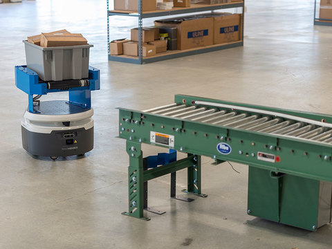 Робот Fetch Robotics Freight