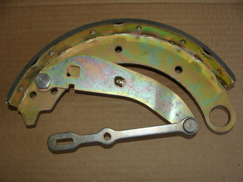 колодка тормозная 3163,2363 зад. длин. левая (РК DYMOS) ТИИР-420