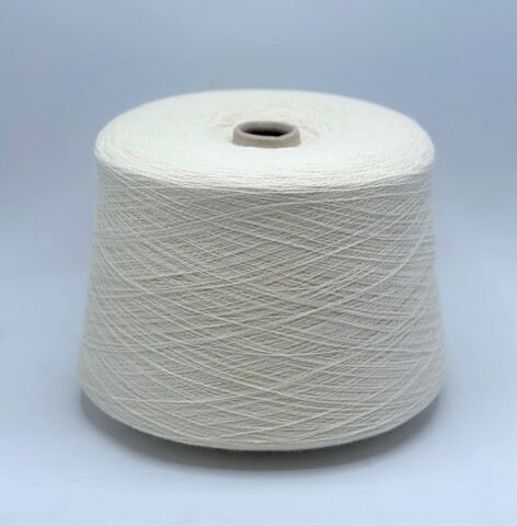 New Mill (пр.Италия), art.Comfort merino,1640м/100гр. 38% ангора, 19% меринос, 39% полиамид, 4% полиэстер, цвет- Молочный, арт.18944