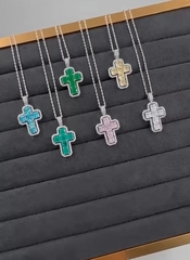 32972- Крест из серебра с розовыми куб.цирконами GRAFF (с цепочкой)