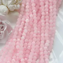 Розовый кварц, граненые бусины, 6 мм, нить, К002