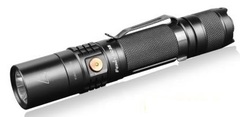 Fenix UC35 1000 lm (заряжается от Micro USB)