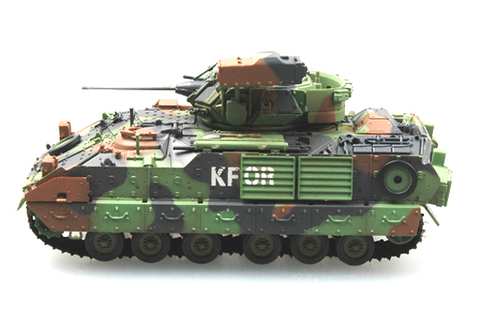 Модель БМП Армия США M2 & M2A2 Bradley масштаб 1:72