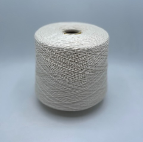 Loro Piana (пр.Италия), art.C349 ,3/27 900м/100гр,67% Baby кашемир 33%Шелк, цвет-Белый, арт.25220