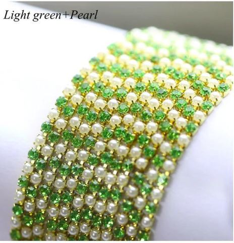 Жемчужно-стразовая цепь в золотистой оправе SS6 (2 мм) 