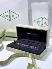 77784-komplekt-upakovki-lyuks-dlya-brasleta-van-cleef