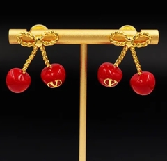 sergi-yuvelirnye-dve-vishni-na-vetochke-style-by-valentino