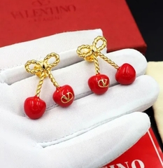 sergi-yuvelirnye-dve-vishni-na-vetochke-style-by-valentino