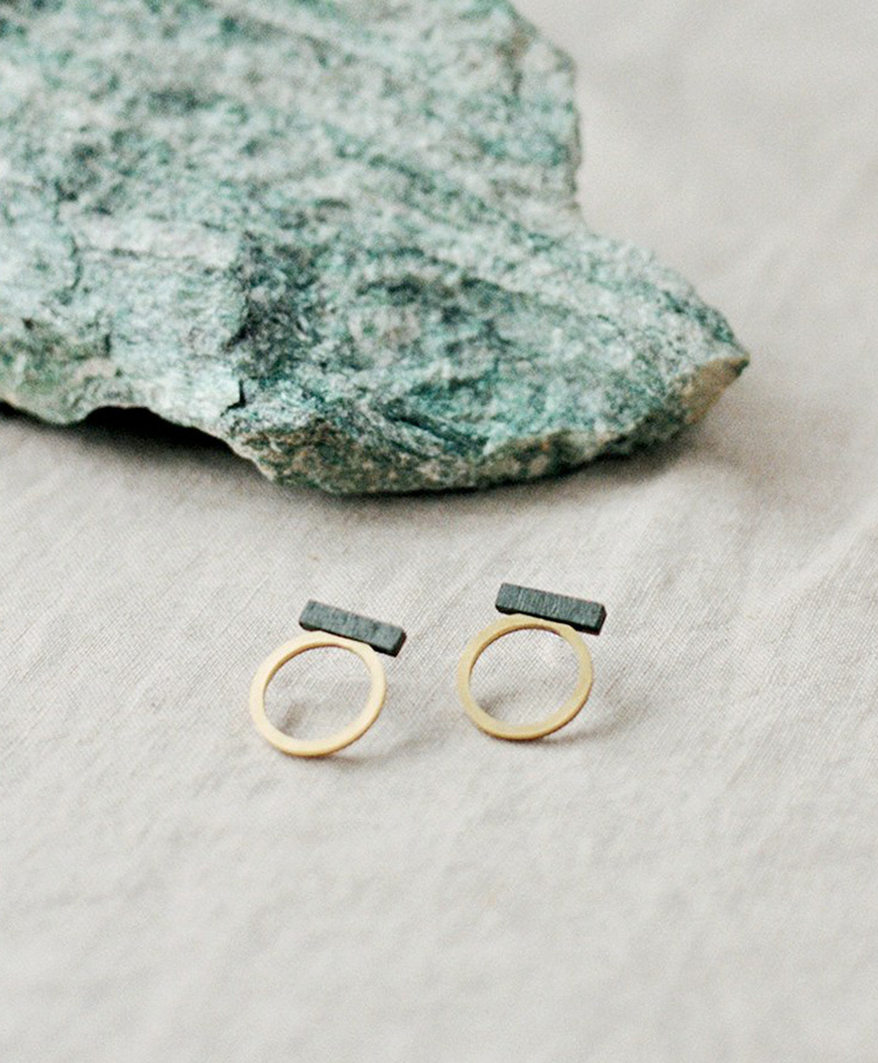 Серьги Loop Studs Green