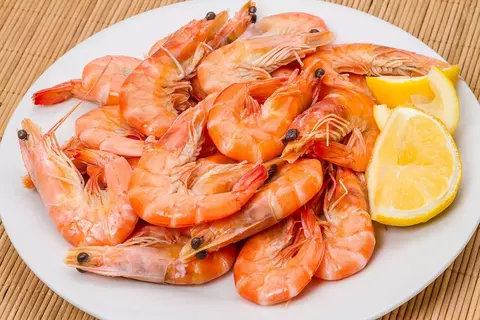 Вареные королевские креветки 1кг.